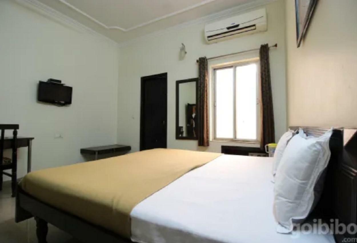Hotel Utsav Dehradun Exterior foto