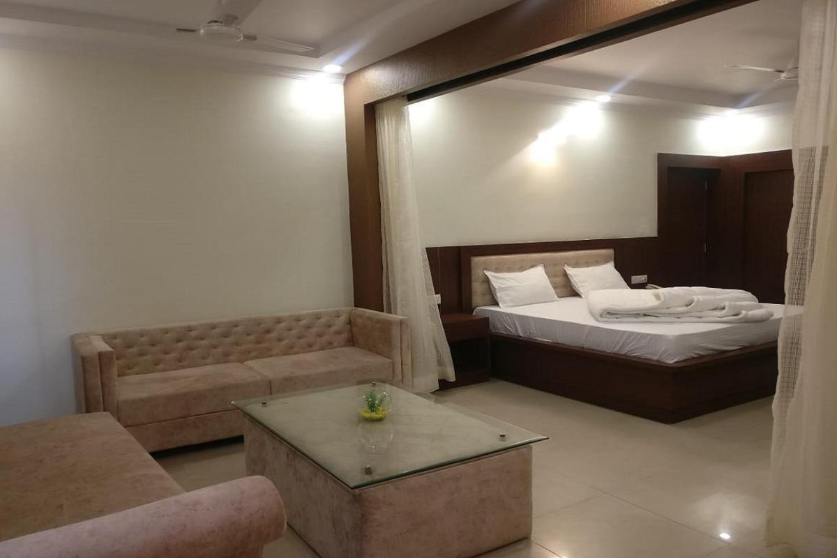 Hotel Utsav Dehradun Exterior foto